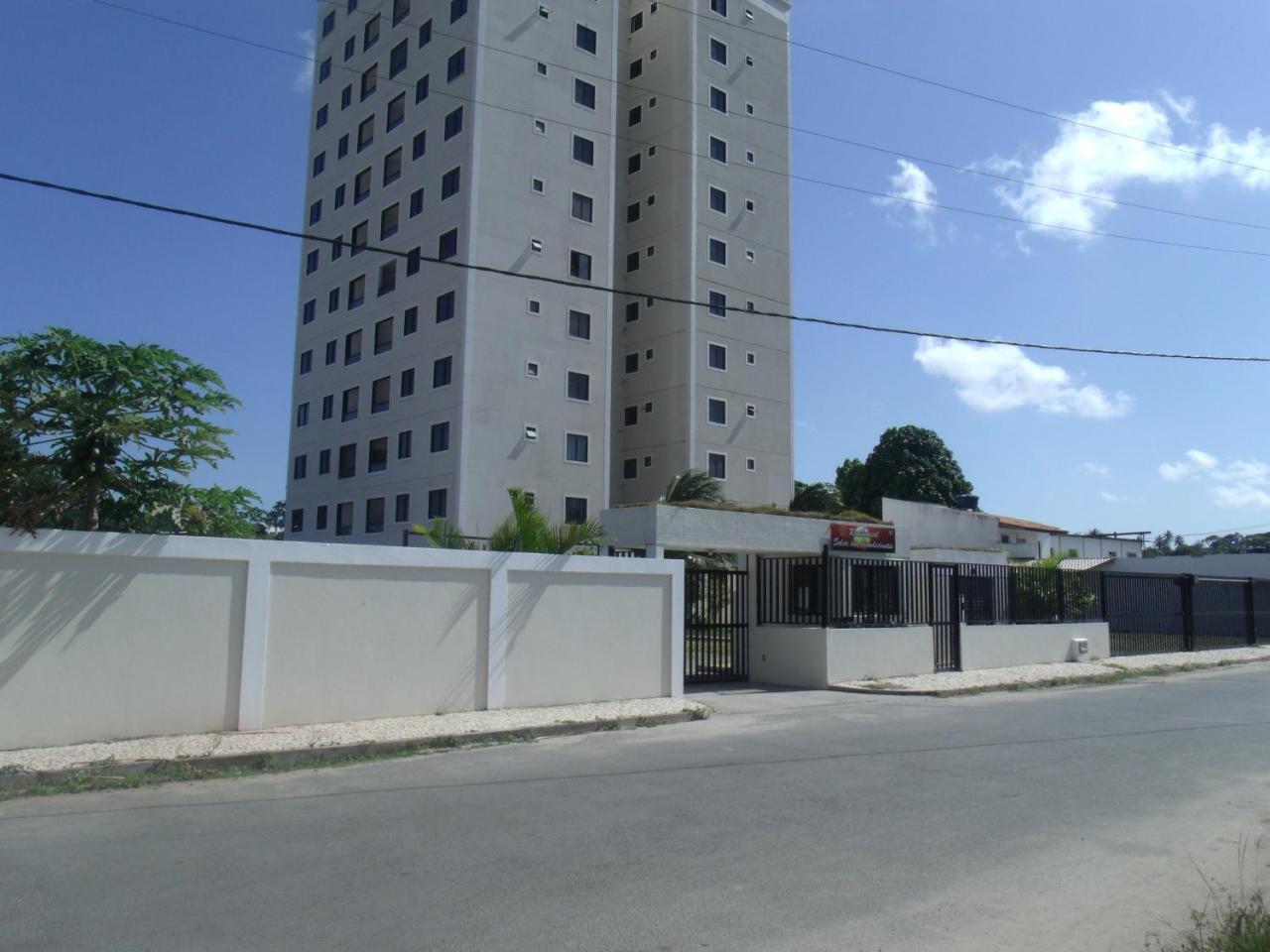 סלבאדור Apartamento 3/4 Completo Em Frente Ao Aeroporto מראה חיצוני תמונה