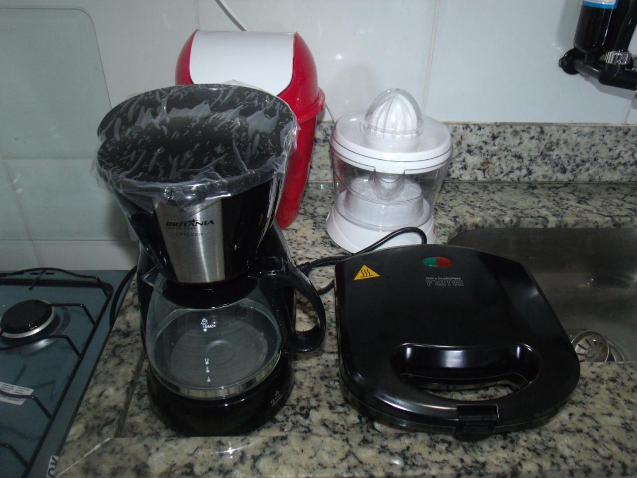 סלבאדור Apartamento 3/4 Completo Em Frente Ao Aeroporto מראה חיצוני תמונה